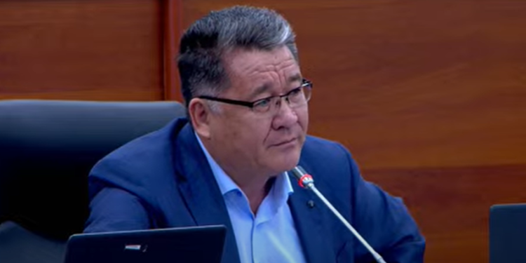 «Кыздар аз экен». Депутат Министрлер кабинетиндеги кемчиликти айтты