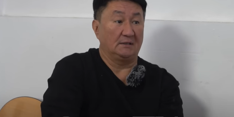 «Акча чогултуу токтоду». Ырчы Бакыт Мамаевге бүгүн операция жасалары күтүлүүдө