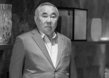 Нурсултан Назарбаевдин бир тууган иниси Болот Назарбаев көз жумду