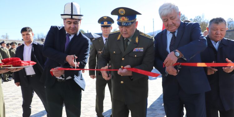 Камчыбек Ташиев УКМКнын Кемин райондук бөлүмүнүн жаңы имаратын ачты (сүрөт)