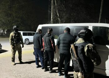 Чүйдө ишкерден 45 миң доллар талап кылган 5 шектүү кармалды (видео)