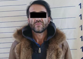 Бишкектин тургуну баңгизат колдонгондорду үйүндө багып, аларга баңгизат саткан