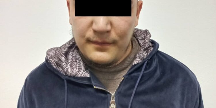 Өзбекстанда издөөдө жүргөн уюшкан кылмыштуу топтун мүчөсү Бишкектен кармалды