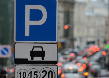 Бишкекте унаа токтотуучу жайларга электрондук система киргизилет