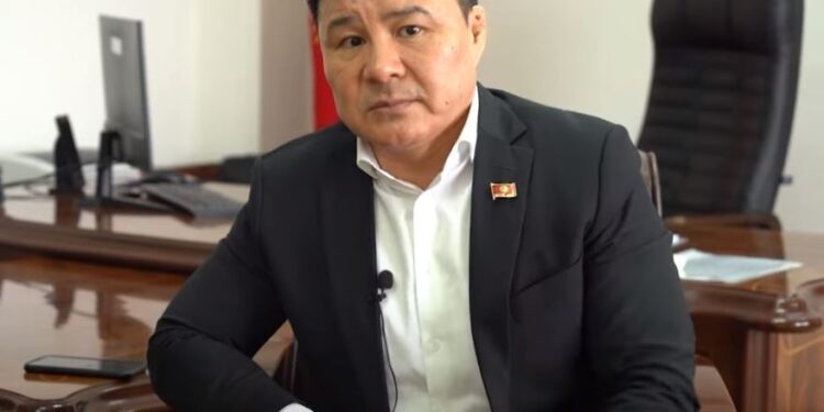 Кыргызстанда шайлоолорду жекшембиде эмес, жума күнү өткөрүү сунушталды