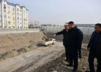 Камчыбек Ташиев: «Жалал-Абадда 3000 ипотекалык батир курулуп жатат»