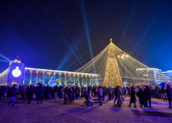 «Ала-Тоо» аянтындагы балатынын чырагын жандырууда бир бала жоголуп, кайра табылды