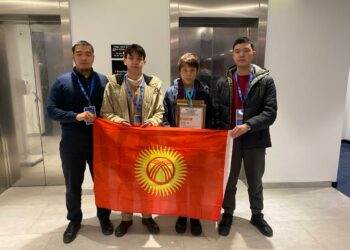 Кыргызстандык окуучу Бакудагы олимпиадада күмүш медаль жеңди