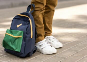 «Ата-энелер өз ара келишип алабыз». Жалал-Абадда окуучу бычактан жаракат алды