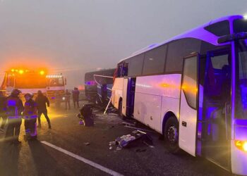 Түркияда массалык жол кырсык болуп 10 адам каза болду. Буга туман себеп болушу мүмкүн