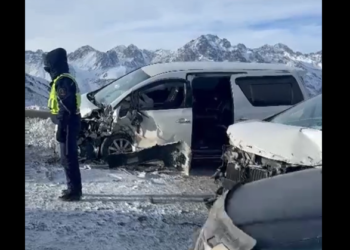 Төө-Ашууда жол кырсыктан улам тыгын жаралган. Учурда жол ачык (видео)