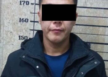 Бишкекте кызды «интимдик сүрөттөрүңдү таратам» деп коркуткан шектүү кармалды