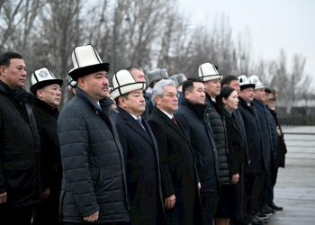 Желекти көтөрүү аземине эмне үчүн президент катышкан жок? Расмий жооп