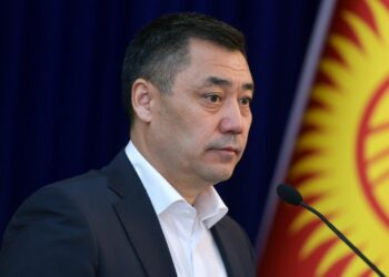 Садыр Жапаров: «Кошуналарга канча суу керек болсо, ошончо суу беребиз»