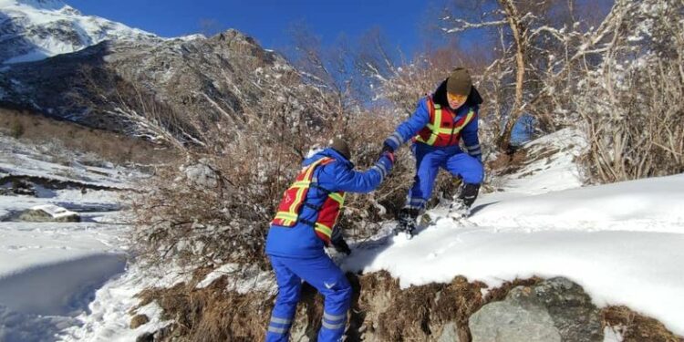 Аламүдүн капчыгайында дайынсыз болуп жаткан жигитти 350дөн ашык киши издеп жатат (сүрөт)