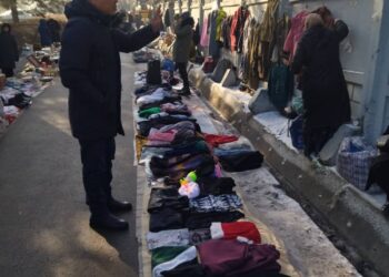 Орто-Сай базарынын жанында башаламан соода кылгандарга рейд жүрдү