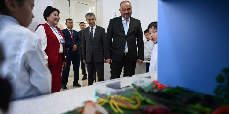 Нурланбек Шакиев “Креатив-Таалим” билим берүү комплексине барды