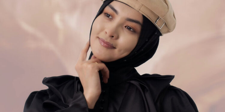 Айпери Кубик кызы турмушка чыкканын жазды