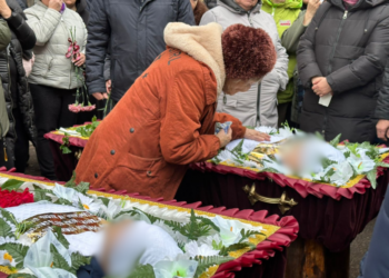 Атасы кат таштап, өз уулдарын өлтүргөн. Казакстандагы трагедия тууралуу эмне белгилүү?