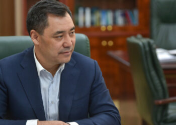 Садыр Жапаровдун жаңы жылдык эс алуу күндөрдү үй-бүлөсү менен өлкөдө өткөрөрү маалымдалды