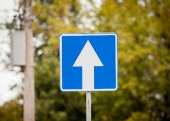 «Дагы 2 көчө бир тараптуу болот». Бишкектеги кайсы көчөлөр бир тараптуу болду?