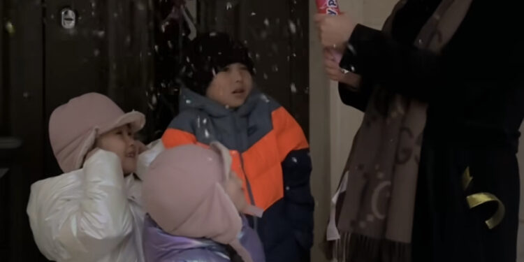 Мирбек Атабеков Мээрим Төлөпбергенге үй алып берди