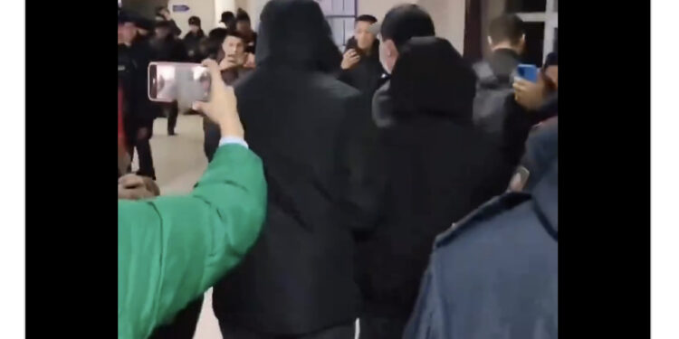 Болот Темировдун командасында иштеген 11 журналист камакта калтырылды