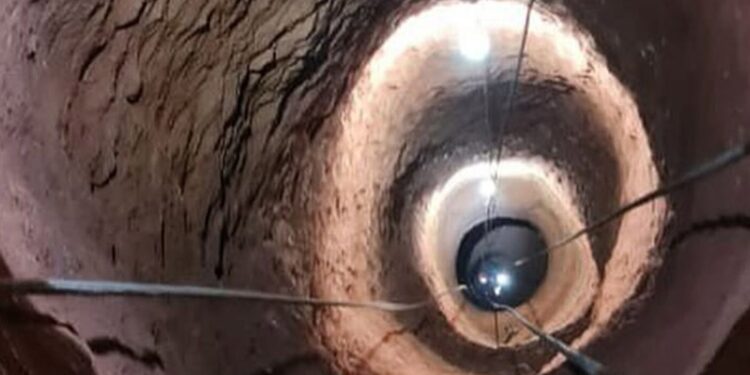 Түшүнө алтын кен кирип… Бразилияда үйүндө 40 метр чуңкур казган пенсионер каза болду