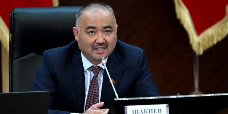 Төрага Нурланбек Шакиев: “Бийлик бутактарындагы тең салмактуулукту камсыздоодо Жогорку Кеңештин таасири чоң”