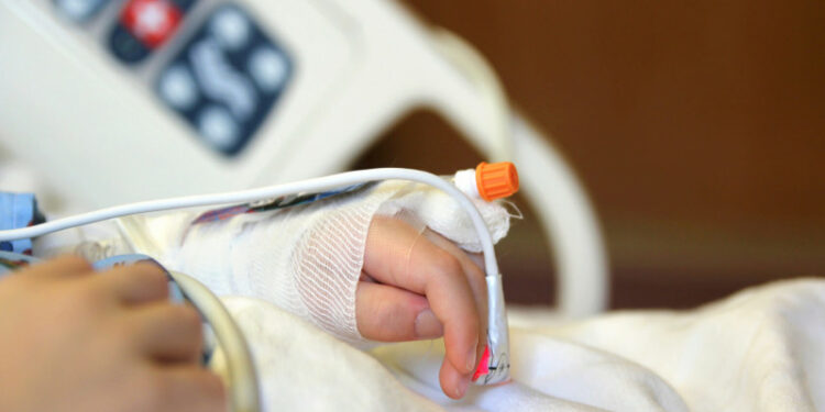 Бишкектеги ооруканада 2 жашар наристе чарчап калды