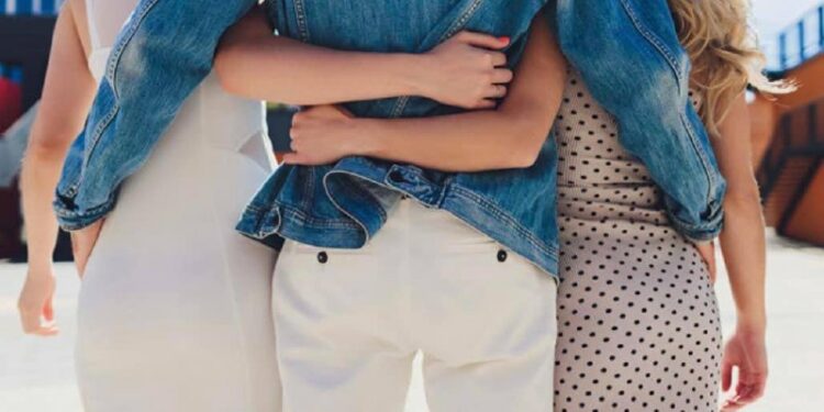 Эки аялдуулукту мыйзамдаштыруу боюнча тарап жаткан маалымат — жалган