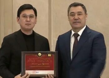 Нурлан Насиптин композитор аталышы. Садыр Жапаров «эмгеги сиңгендерге сыйлык берилип бүттү» дейт