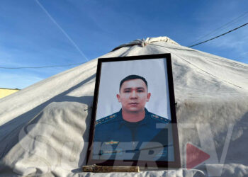 Тик учак кырсыгынан каза болгон Жайыл Самудинов акыркы сапарга узатылды