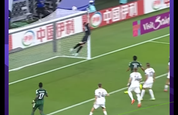 Футбол: Дарбазачы Эржан Токотаевдин топту тосуп калгандагы видеосу