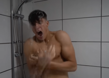 42 саат 22 мүнөт уктабай жүрө алган. Блогердин эксперименти эмне менен аяктады? (видео)