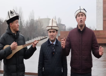 Туунун өзгөрүшүн сындаган акындар эми анын жакшы ниетте өзгөртүлгөнүн айтышты