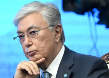 Казак президенти Конституцияны өзгөртпөрүн жана 2026-жылы шайлоого катышпай турганын айтты