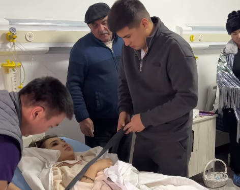 Жол кырсыкка кабылган блогер Арген Асановдун жубайы Аружан Бекешева Бишкекке которулду