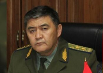 Ташиев депутаттарга: «Жамгырчиев качып жүрөт, айтып койгула, бүгүн эле келсин»