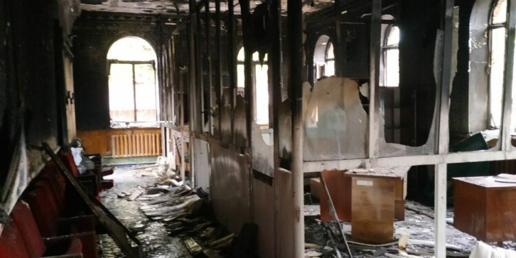 УКМК: «Сузак айыл өкмөтүн өрттөгөндөр аныкталып, 6 миллион сом төлөп беришти»