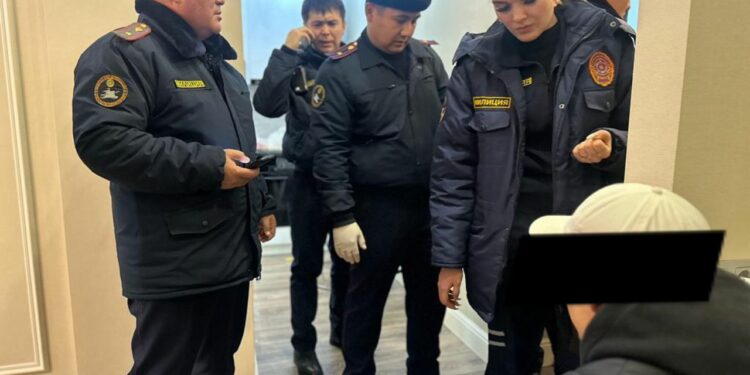 Бишкекте кыз 6-кабаттан секирүүгө аракет кылды (видео)