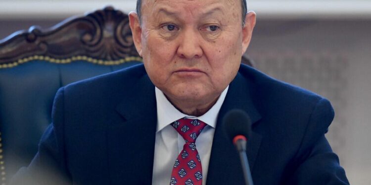 Эмилбек Абдыкадыров президенттин Ысык-Көл облусундагы ыйгарым укуктуу өкүлү кызматынан бошотулду