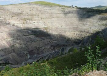 Кызыл-Омпол иштетиле турган болсо, уран кимдерге сатылат? Жапаровдун жообу