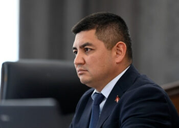 Мурдагы депутат Эмил Жамгырчиев камактан бошотулду