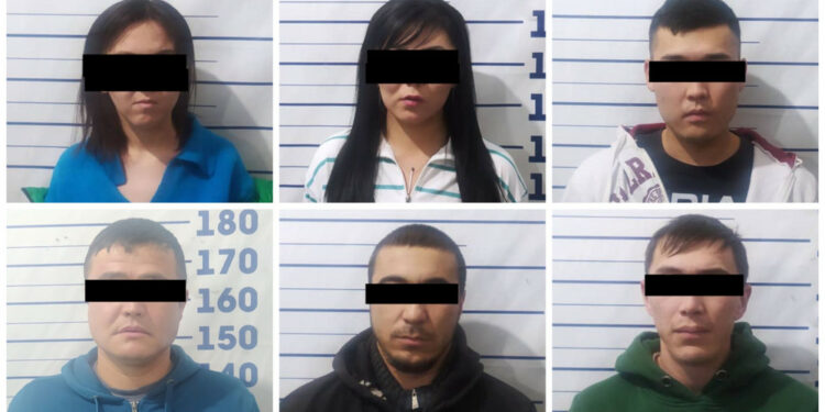 «Дааратканага кирип алалы дешкен». Бишкекте чет өлкөлүктөрдү карактаган шектүүлөр кармалды