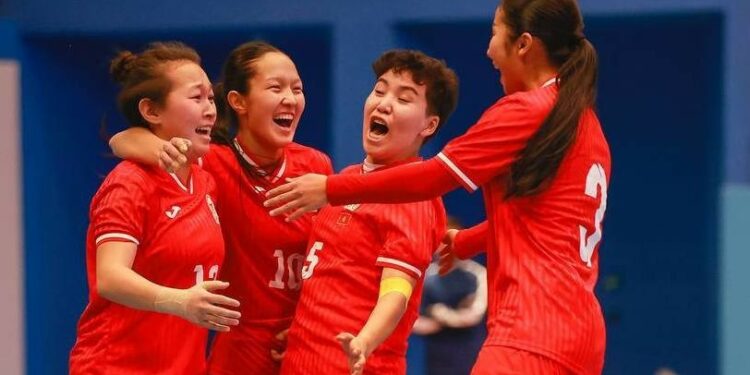 Футзал: Кыргызстандын курамасы турнирде алдыга чыкты