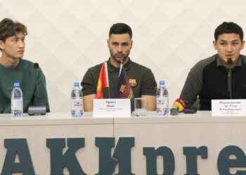 Кыргызстандын футболчулары Барселона академияларынын дүйнөлүк чемпиондугуна катышат