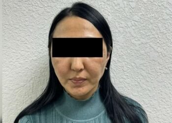 Улуттук госпиталда кош бойлуу медайымды сабаган шектүү кармалды