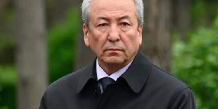 Бишкек шаардык соту Адахан Мадумаровду абакта калтырды