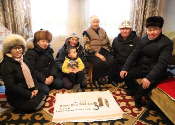 Табылга тапкан таластык тургундун үйүнө адистер барышты (сүрөт)